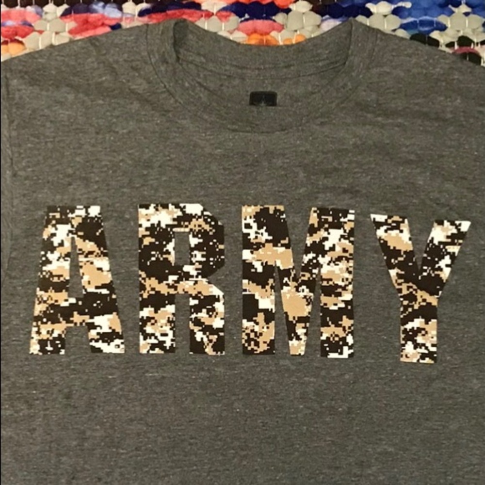 Official U.S. Army Camo Logo Tee T-Shirt Camo size S New no tag